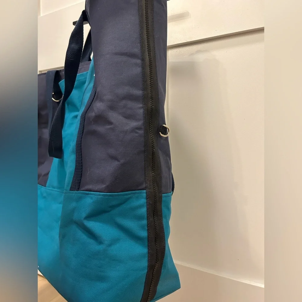 Dog tote bag for medium size dogs! (< 35 lbs)